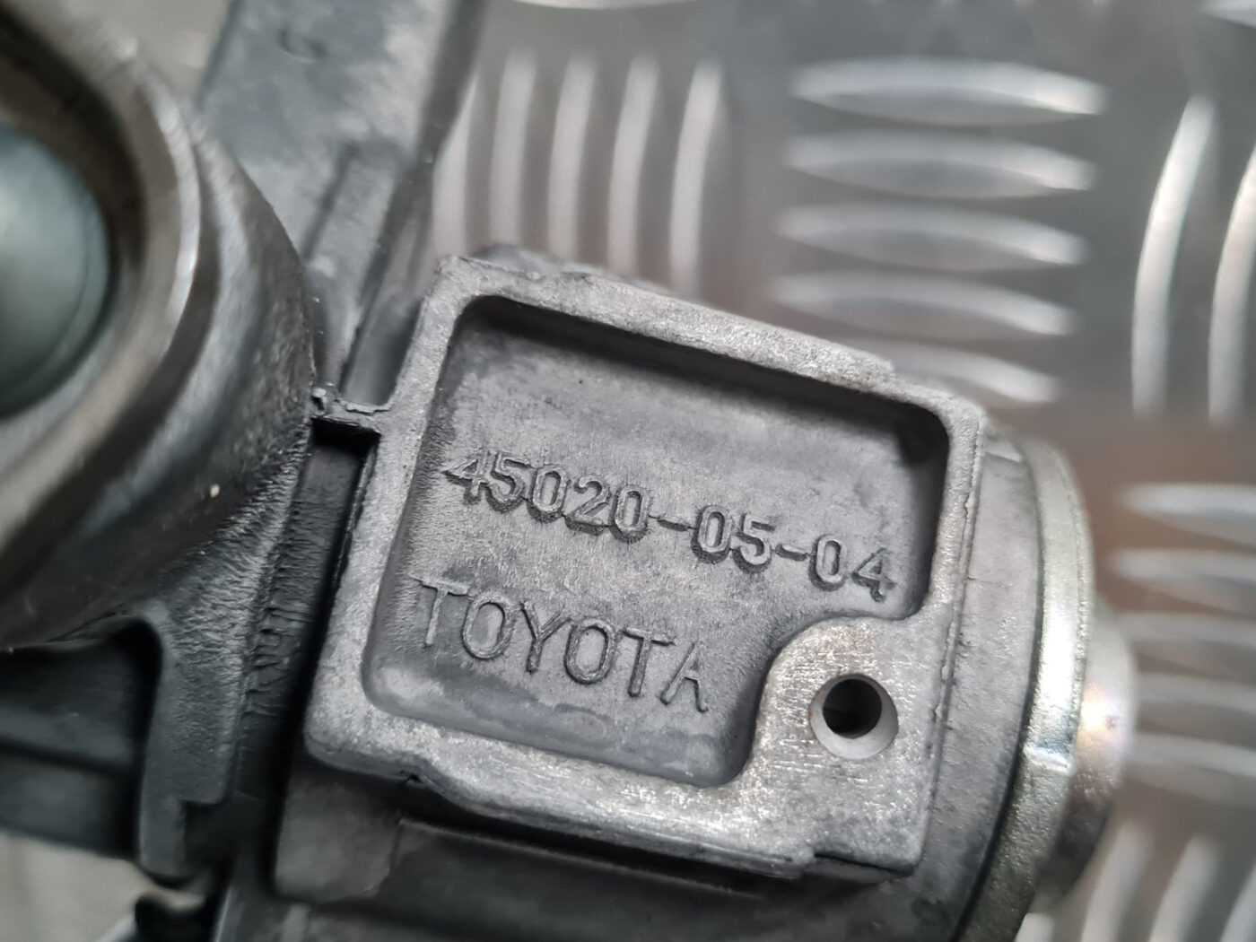 Stūres statne priekš TOYOTA AVENSIS 2007 UNIVERSAL 3 Stūres statne priekš TOYOTA AVENSIS 2007 UNIVERSAL