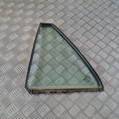 Kreiso durvju stūra stikls priekš TOYOTA AVENSIS 2007 UNIVERSAL