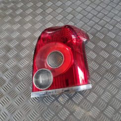 Aizmugurējais labais lukturis priekš TOYOTA AVENSIS 2007 UNIVERSAL