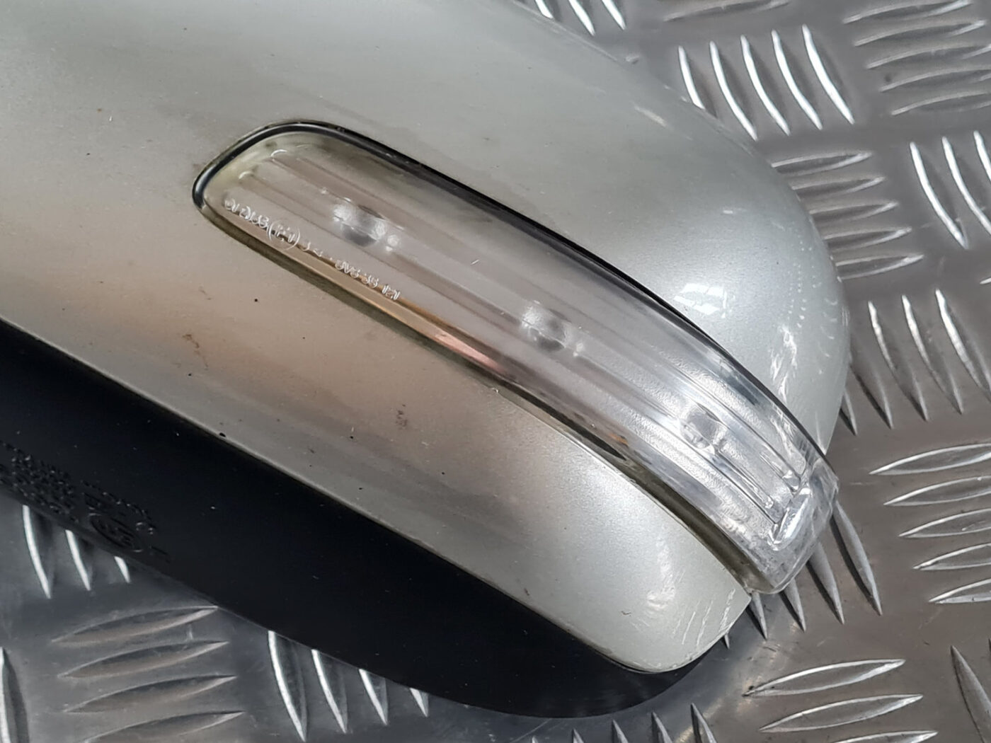 Ārējais spogulis, pa kreisi priekš TOYOTA AVENSIS 2007 UNIVERSAL