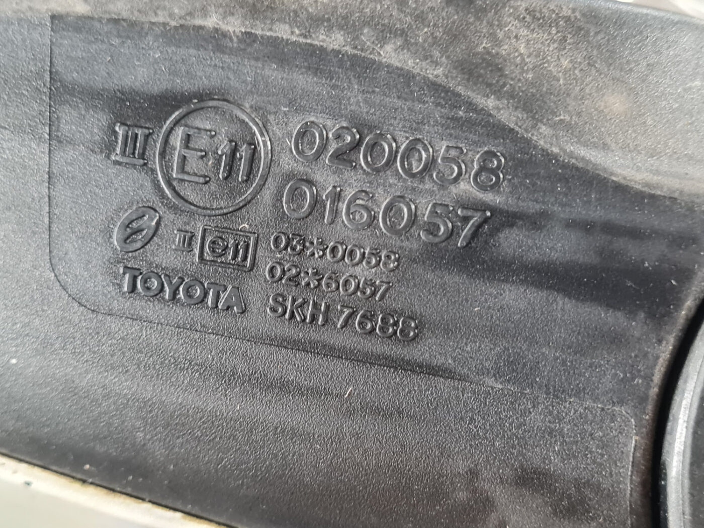 Ārējais spogulis, pa kreisi priekš TOYOTA AVENSIS 2007 UNIVERSAL