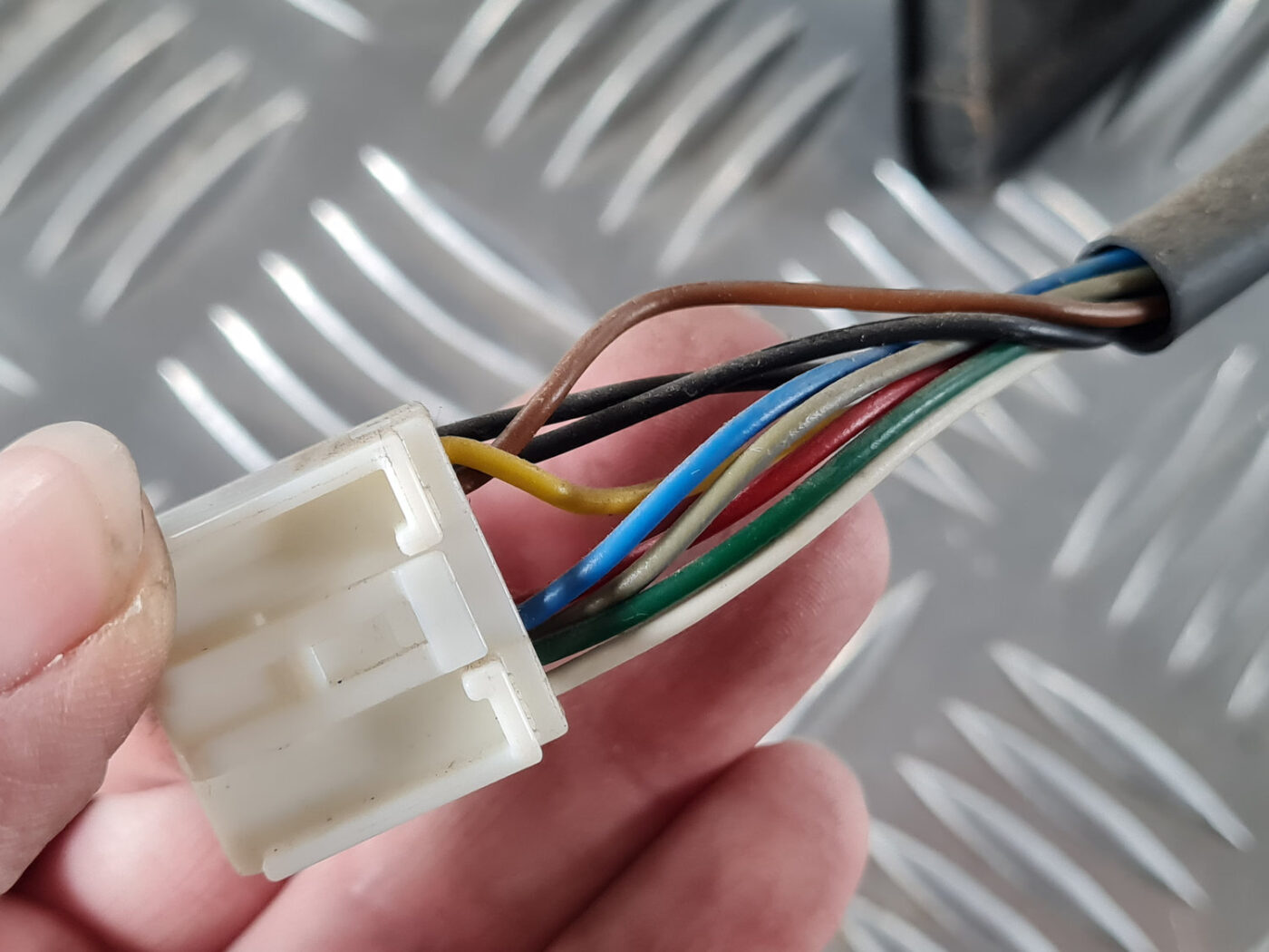 Ārējais spogulis, pa kreisi priekš TOYOTA AVENSIS 2007 UNIVERSAL