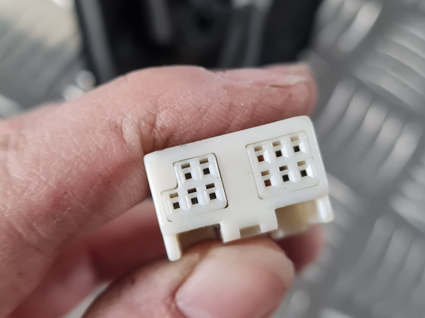 Ārējais spogulis, pa kreisi priekš TOYOTA AVENSIS 2007 UNIVERSAL