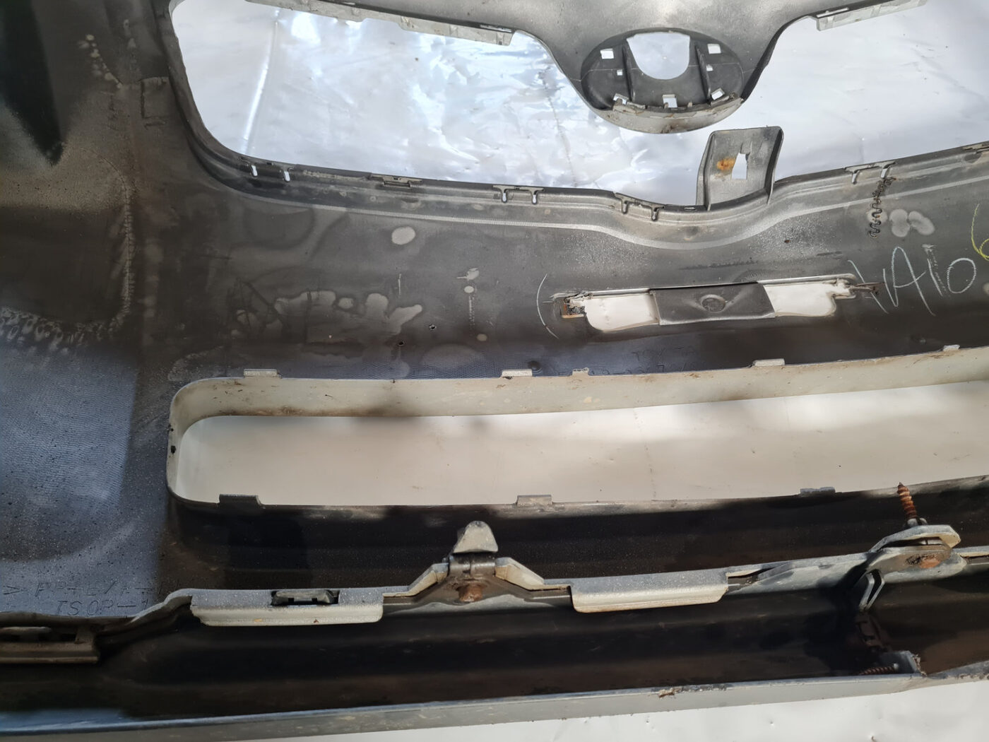 Priekšējais buferis priekš TOYOTA AVENSIS 2007 UNIVERSAL 9 Priekšējais buferis priekš TOYOTA AVENSIS 2007 UNIVERSAL