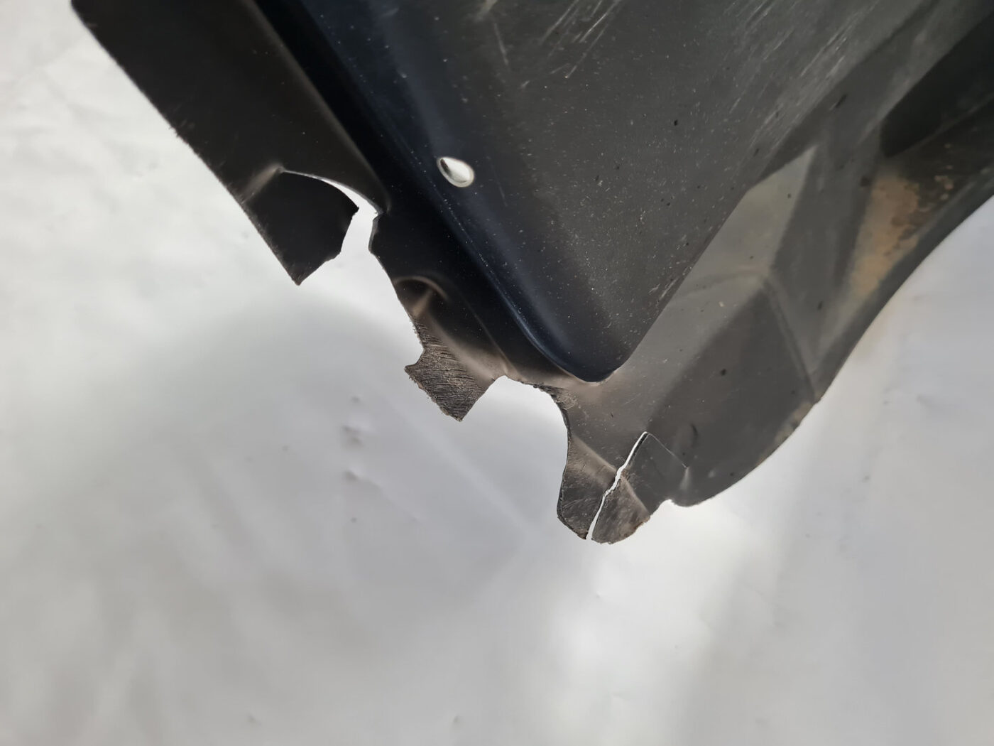 Priekšējais labais paspārns priekš TOYOTA AVENSIS 2007 UNIVERSAL