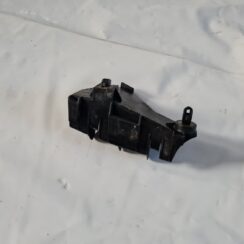 Aizmugurēja bufera kronšteins priekš TOYOTA AVENSIS 2007 UNIVERSAL