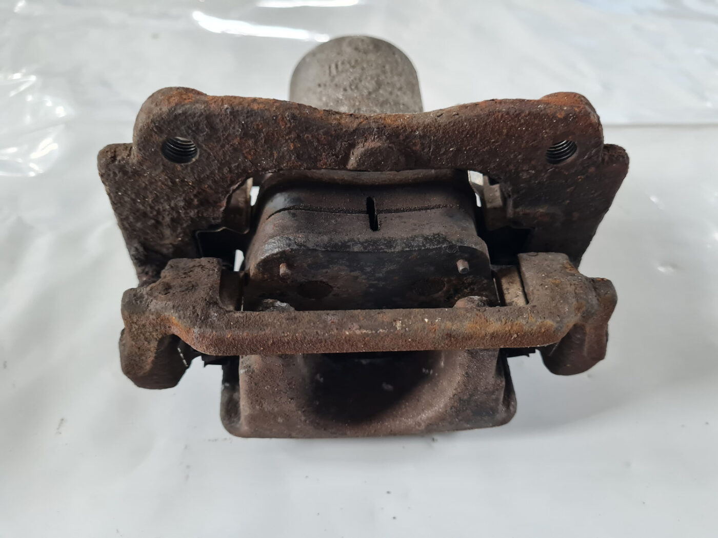 Aizmugurējais labais suports priekš TOYOTA AVENSIS 2007 UNIVERSAL