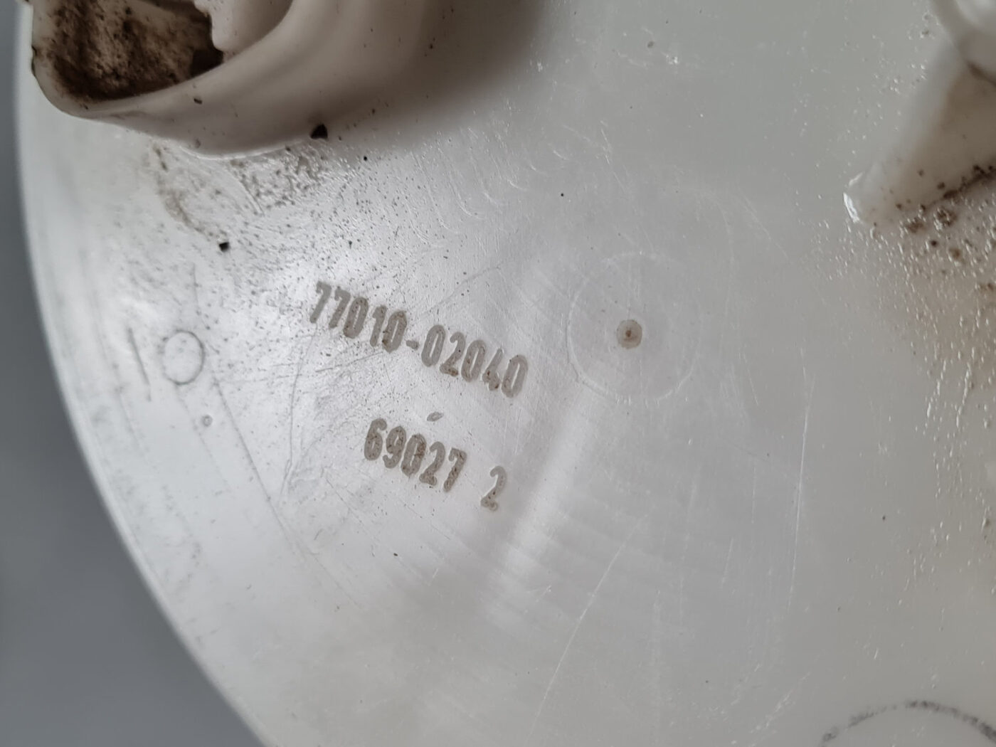 Degvielas tvertnes sūkņa līmeņa devējs priekš TOYOTA AVENSIS 2007 UNIVERSAL 4 Degvielas tvertnes sūkņa līmeņa devējs priekš TOYOTA AVENSIS 2007 UNIVERSAL