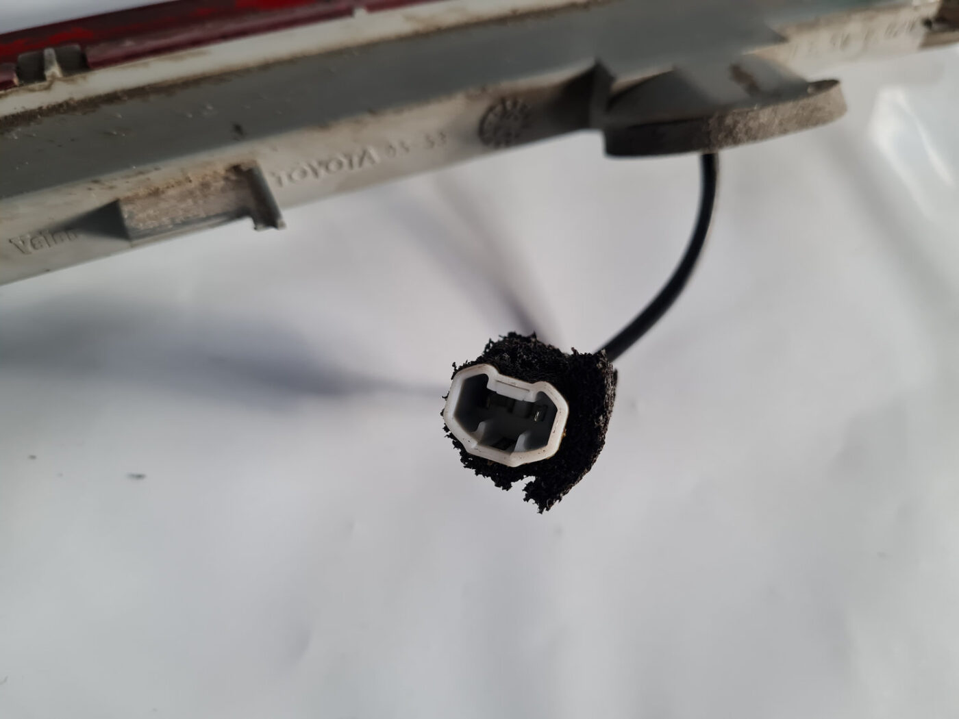 Stop signāls priekš TOYOTA AVENSIS 2007 UNIVERSAL