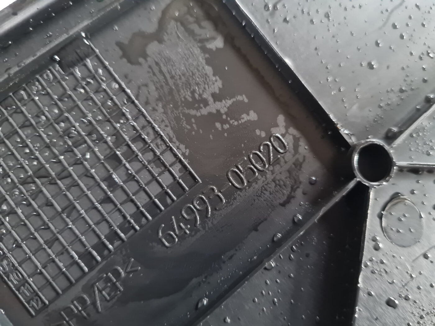 Instrumentu kaste priekš TOYOTA AVENSIS 2007 UNIVERSAL