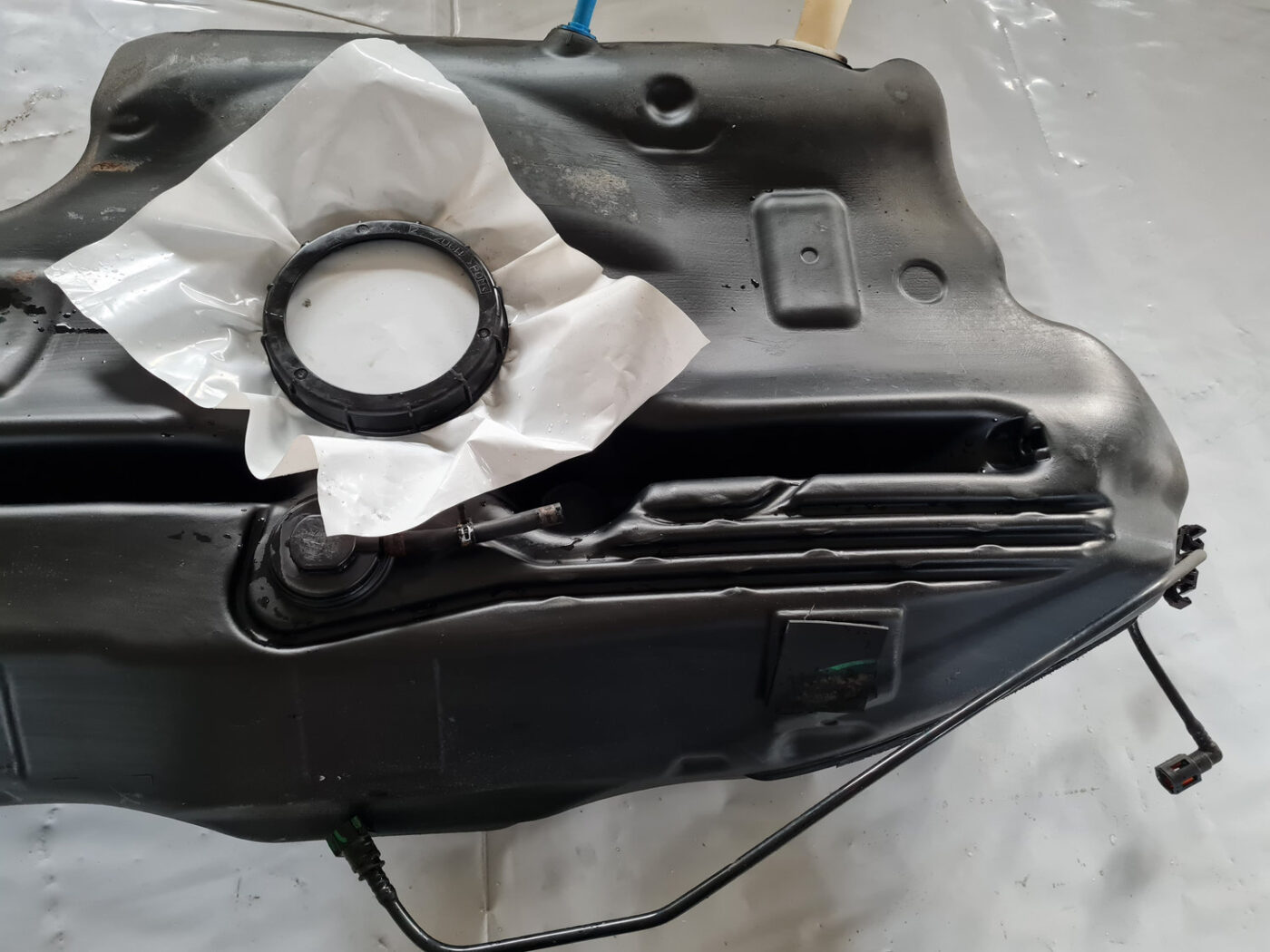 Degvielas tvertne priekš TOYOTA AVENSIS 2007 UNIVERSAL