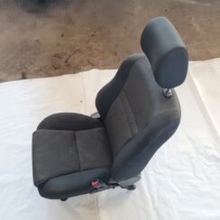 Priekšējais labais sēdeklis priekš TOYOTA AVENSIS 2007 UNIVERSAL