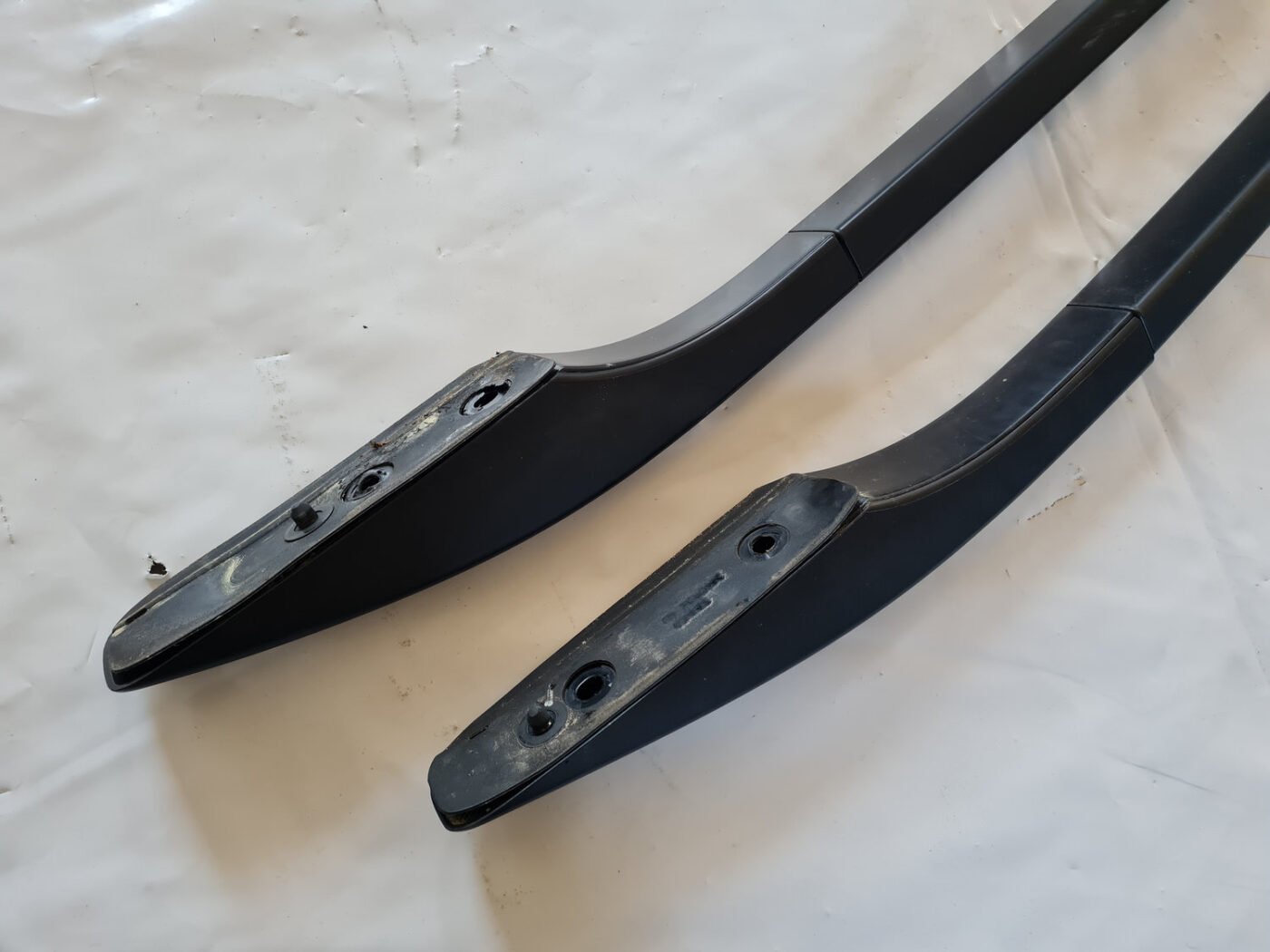 Jumta reliņi priekš TOYOTA AVENSIS 2007 UNIVERSAL