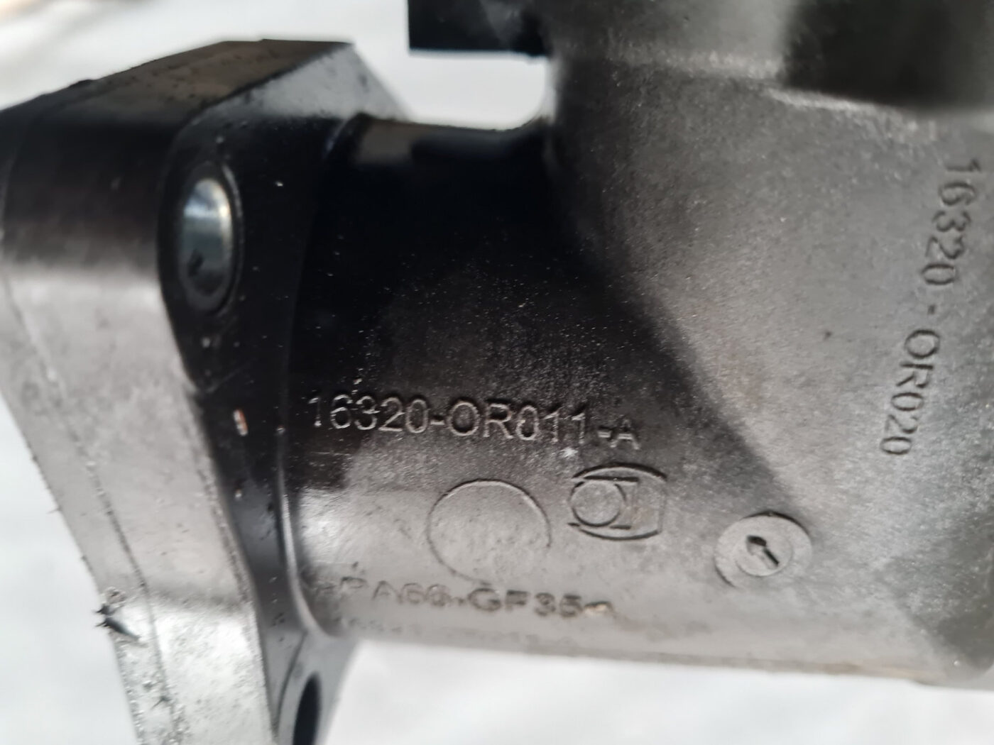 Termostata korpuss priekš TOYOTA AVENSIS 2007 UNIVERSAL 3 Termostata korpuss priekš TOYOTA AVENSIS 2007 UNIVERSAL