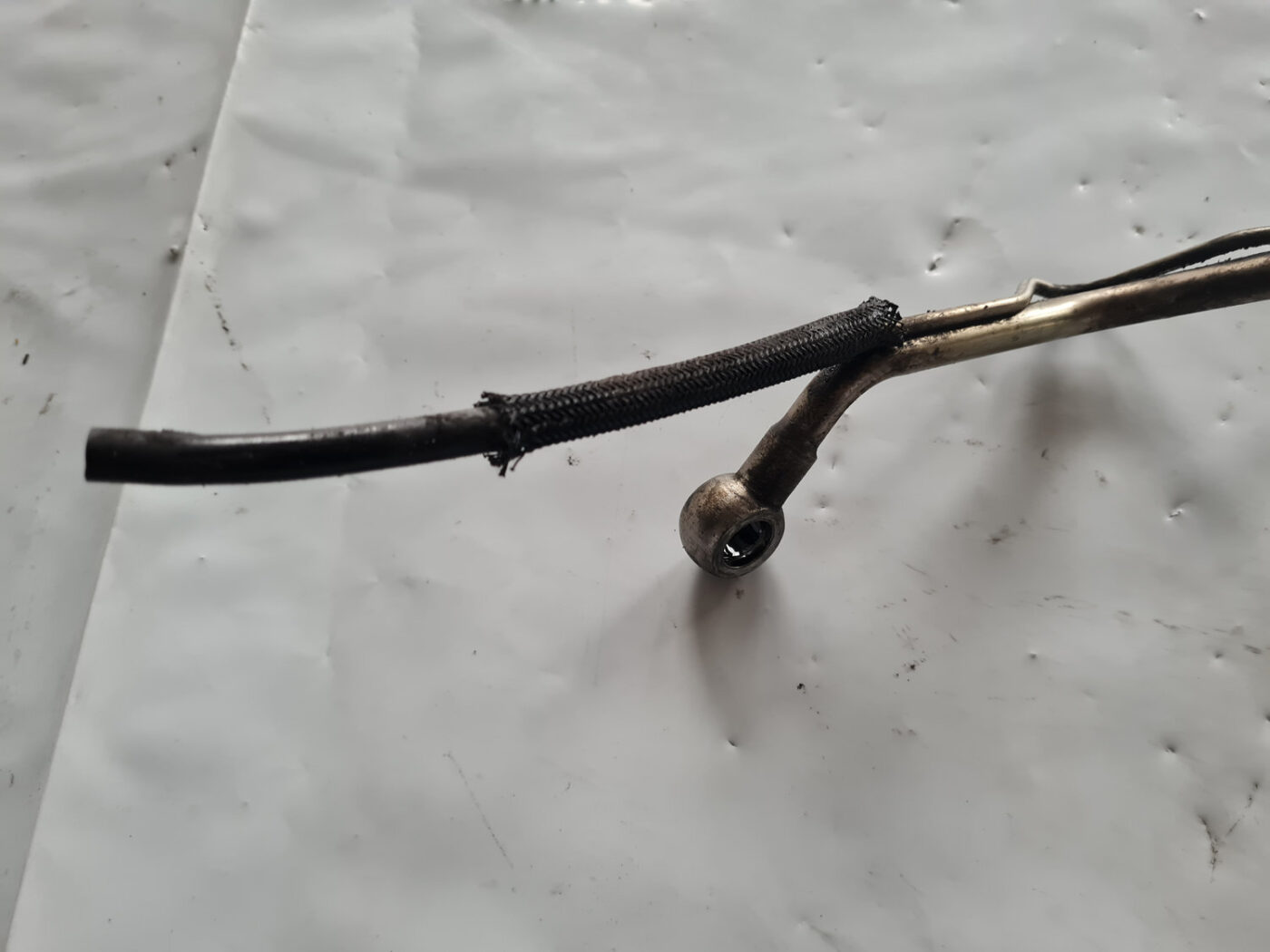 Turbīnas caurule priekš TOYOTA AVENSIS 2007 UNIVERSAL 2 Turbīnas caurule priekš TOYOTA AVENSIS 2007 UNIVERSAL