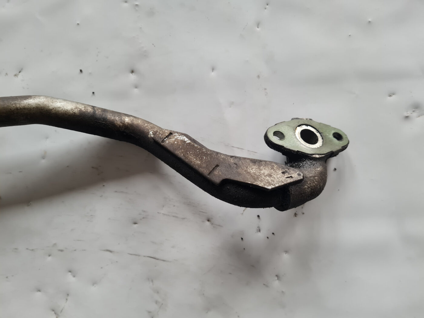 Turbīnas caurule priekš TOYOTA AVENSIS 2007 UNIVERSAL 4 Turbīnas caurule priekš TOYOTA AVENSIS 2007 UNIVERSAL