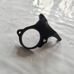 Priekšējas pusasses kronšteins priekš TOYOTA AVENSIS 2007 UNIVERSAL