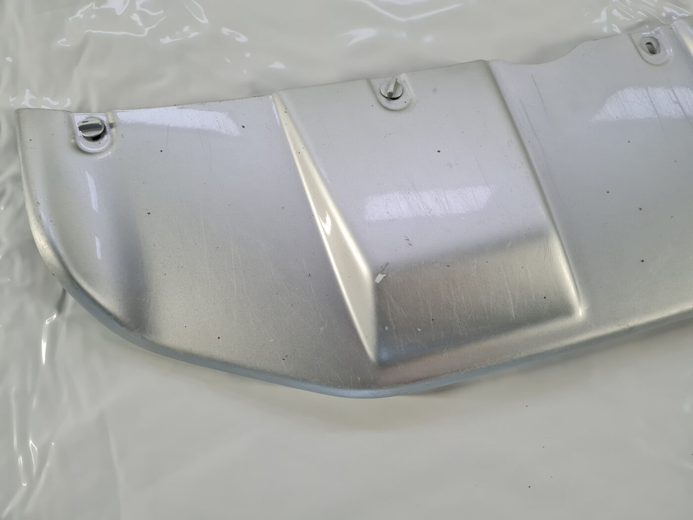 Bufera spoileris priekš VW AMAROK 2010-2020 2 Bufera spoileris priekš VW AMAROK 2010-2020