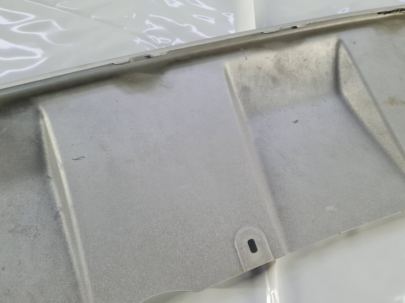 Bufera spoileris priekš VW AMAROK 2010-2020 5 Bufera spoileris priekš VW AMAROK 2010-2020