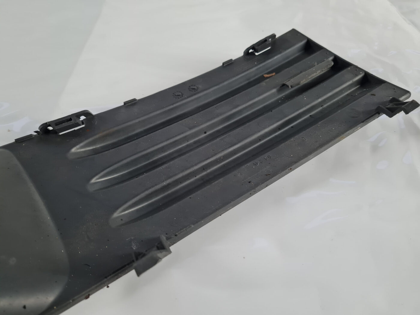 Miglas luktura reste, pa kreisi priekš VW Transporter Caravelle T5 5 Miglas luktura reste, pa kreisi priekš VW Transporter Caravelle T5