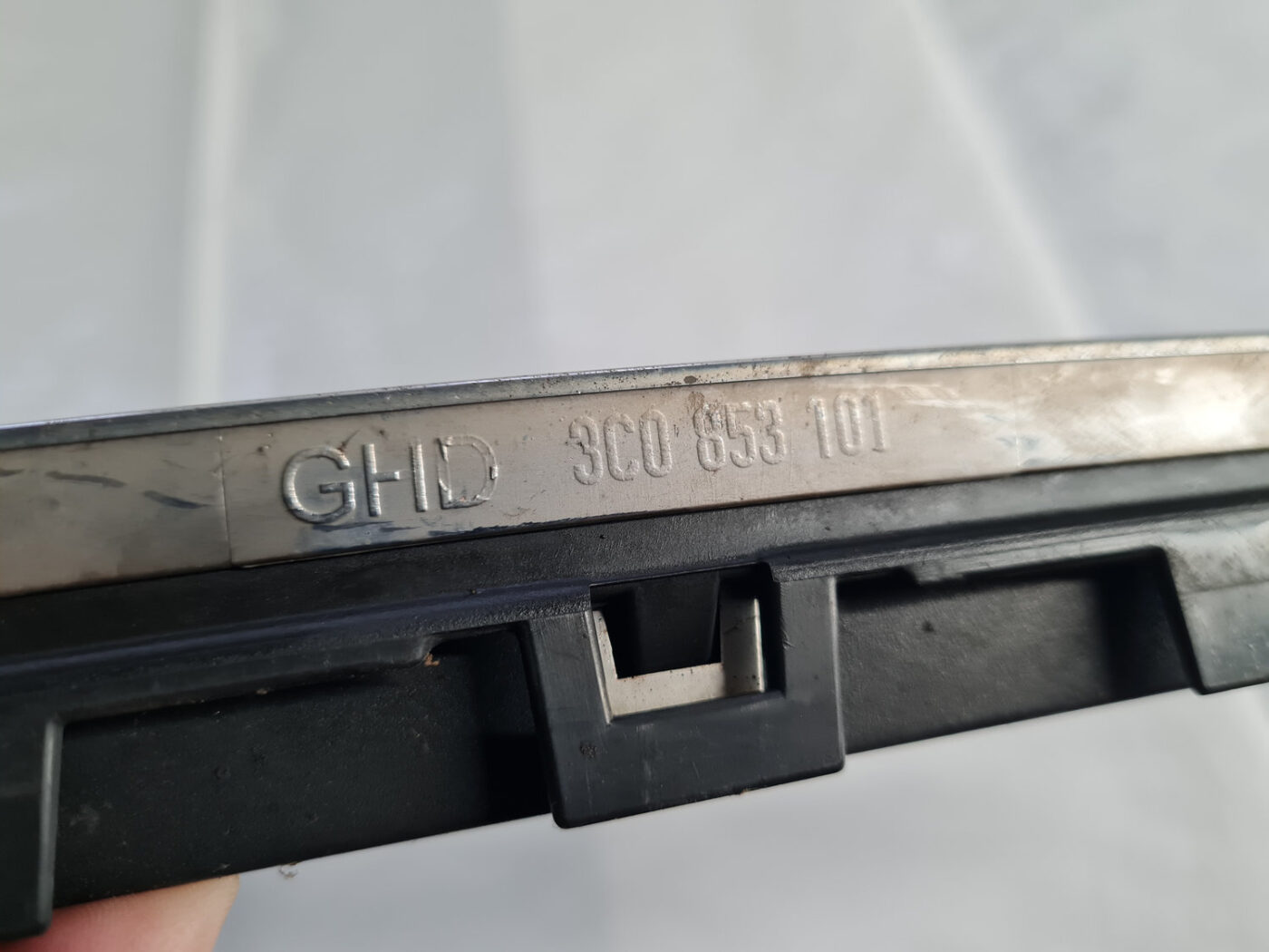 Bufera reste priekš VW PASSAT B6 2006 ANGL. UNIVERSAL