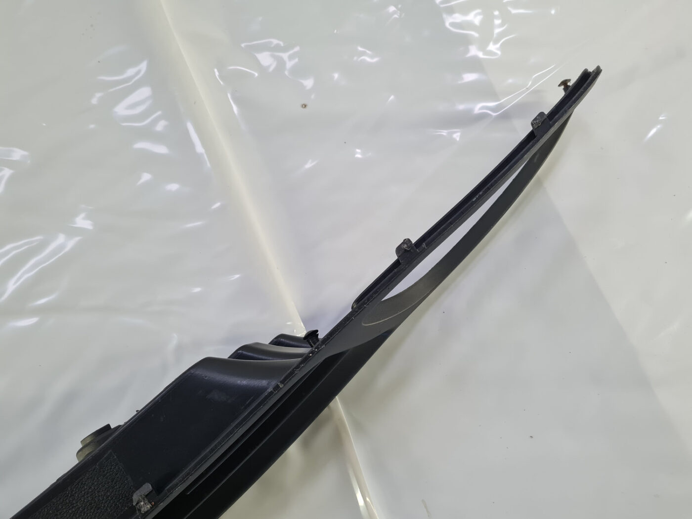 Bufera reste priekš Hyundai Grand Starex 2007-2023 14 Bufera reste priekš Hyundai Grand Starex 2007-2023