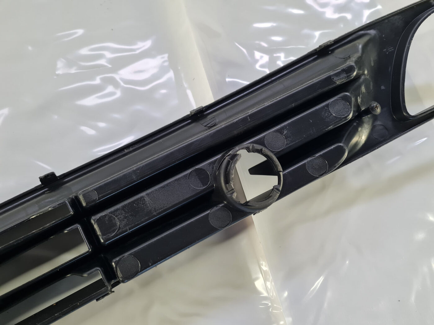 Bufera reste priekš Hyundai Grand Starex 2007-2023 8 Bufera reste priekš Hyundai Grand Starex 2007-2023