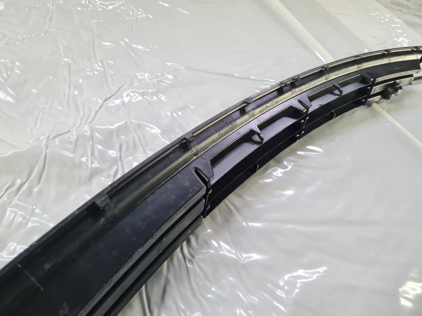 Bufera reste priekš Hyundai Grand Starex 2007-2023 5 Bufera reste priekš Hyundai Grand Starex 2007-2023