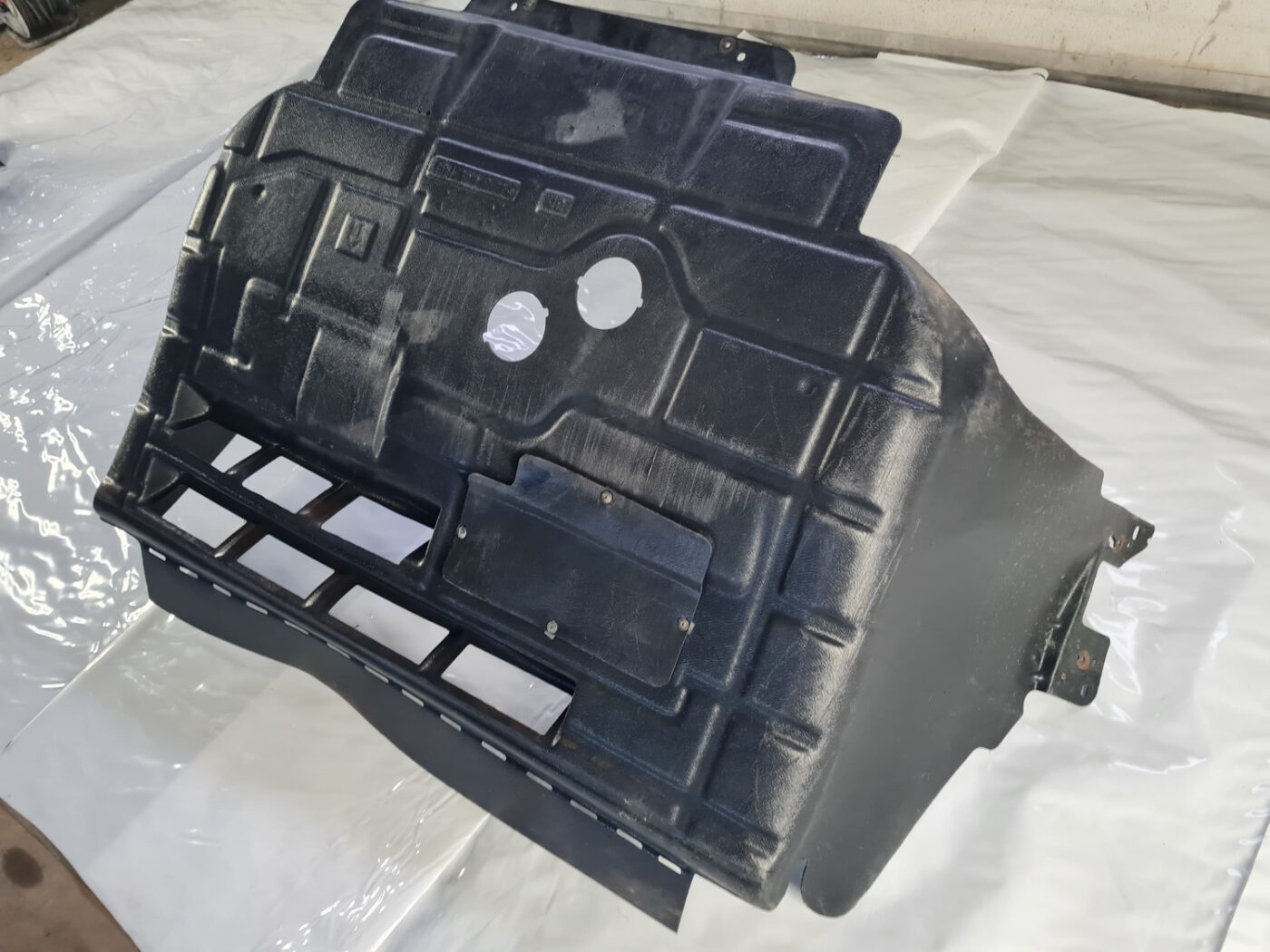 Dzinēja aizsargs priekš RENAULT MASTER 1980-2007 3 Dzinēja aizsargs priekš RENAULT MASTER 1980-2007