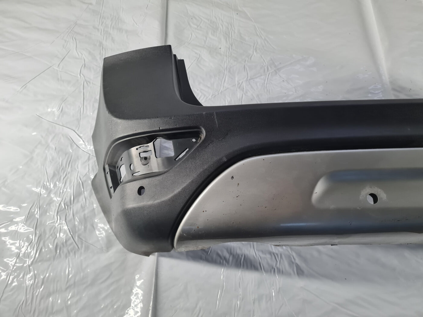 Aizmugures buferis priekš VOLVO XC70 2007 31 Aizmugures buferis priekš VOLVO XC70 2007