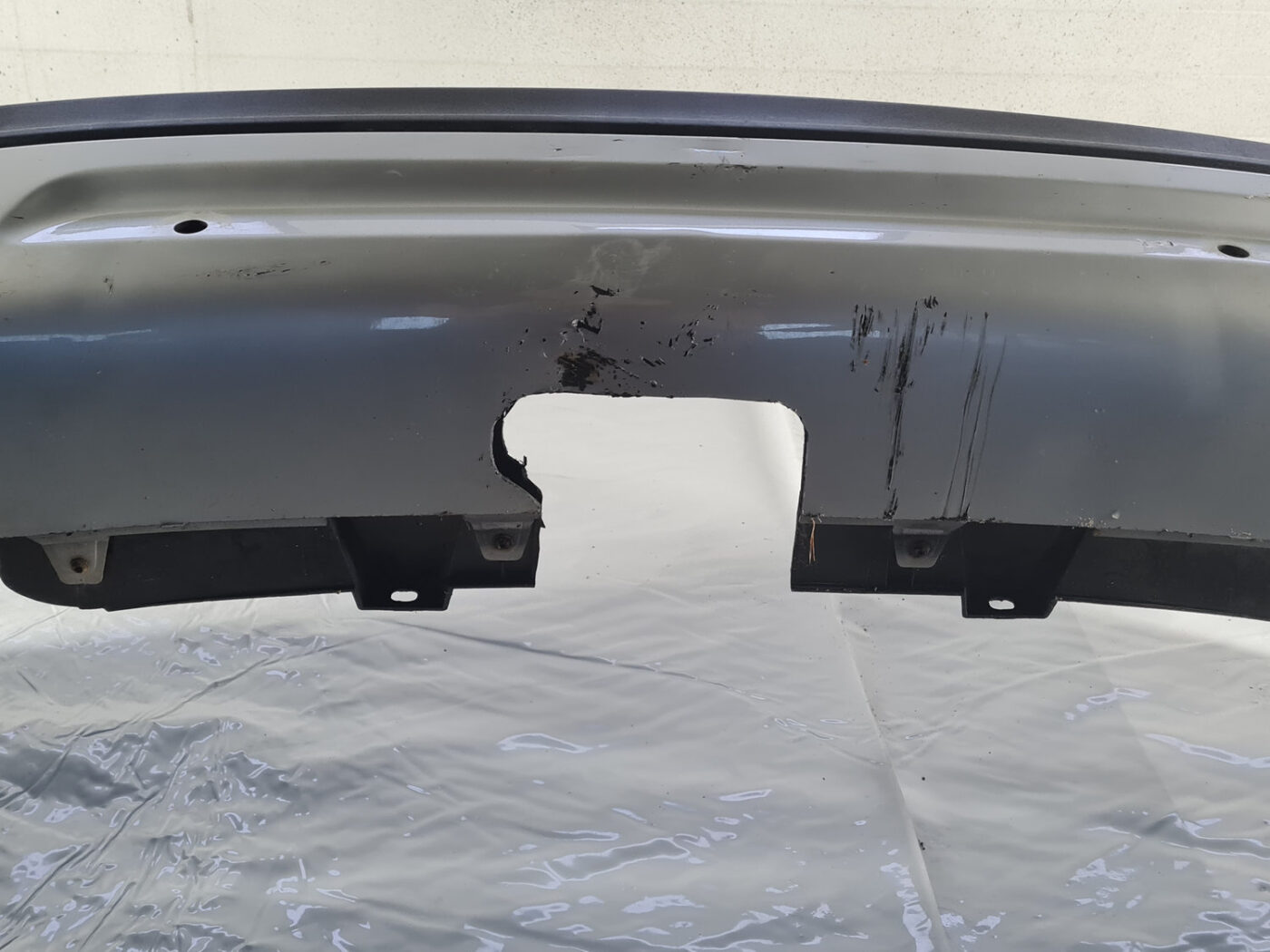 Aizmugures buferis priekš VOLVO XC70 2007 22 Aizmugures buferis priekš VOLVO XC70 2007