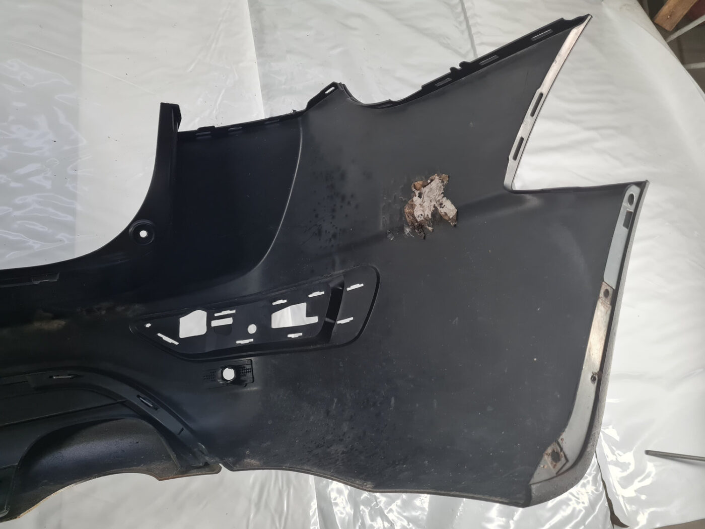 Aizmugures buferis priekš VOLVO XC70 2007 9 Aizmugures buferis priekš VOLVO XC70 2007