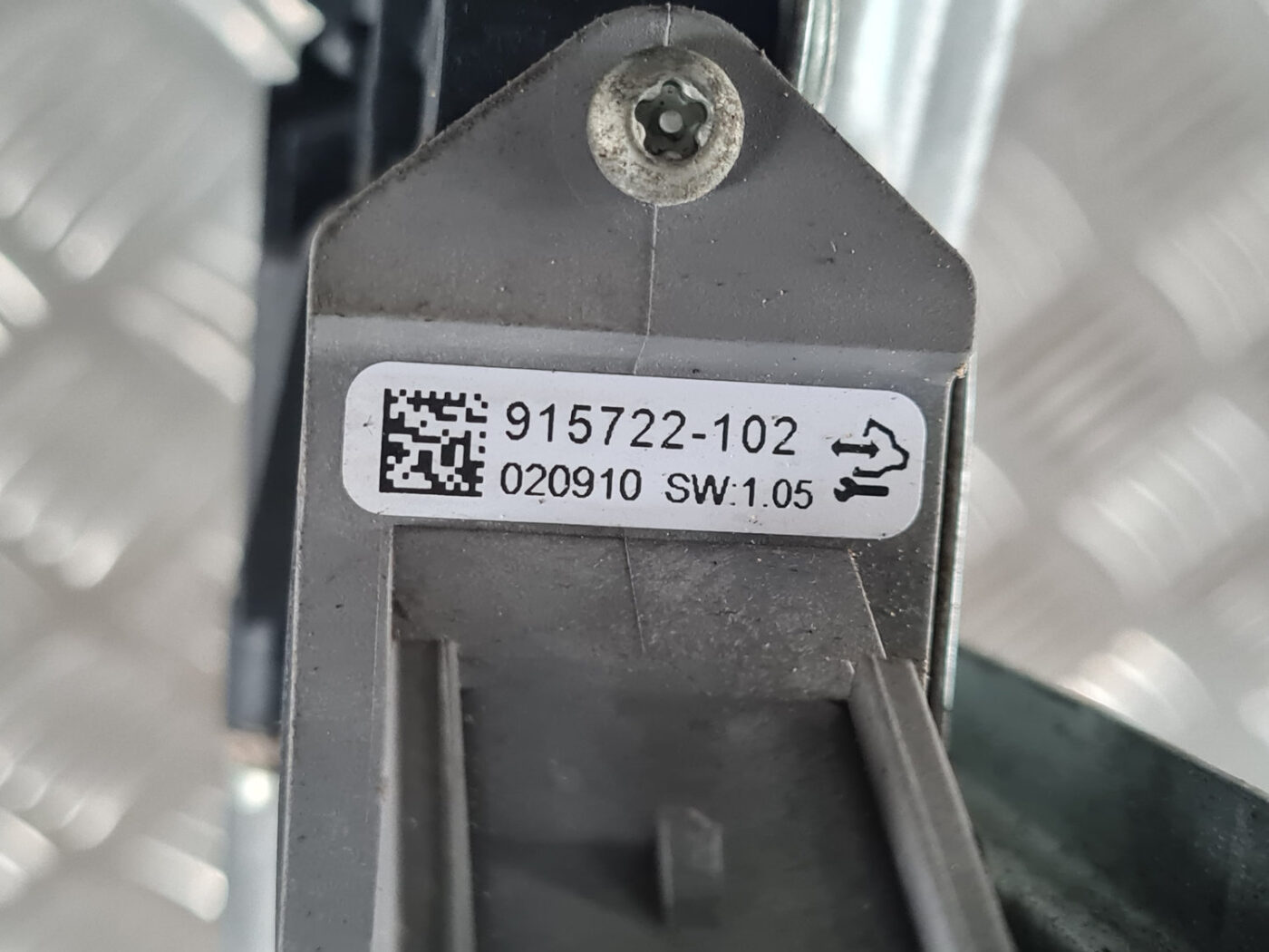 Stikla pacelšanas mehānisms aizmugurējais kreisais priekš OPEL INSIGNIA 2010 4 Stikla pacelšanas mehānisms aizmugurējais kreisais priekš OPEL INSIGNIA 2010