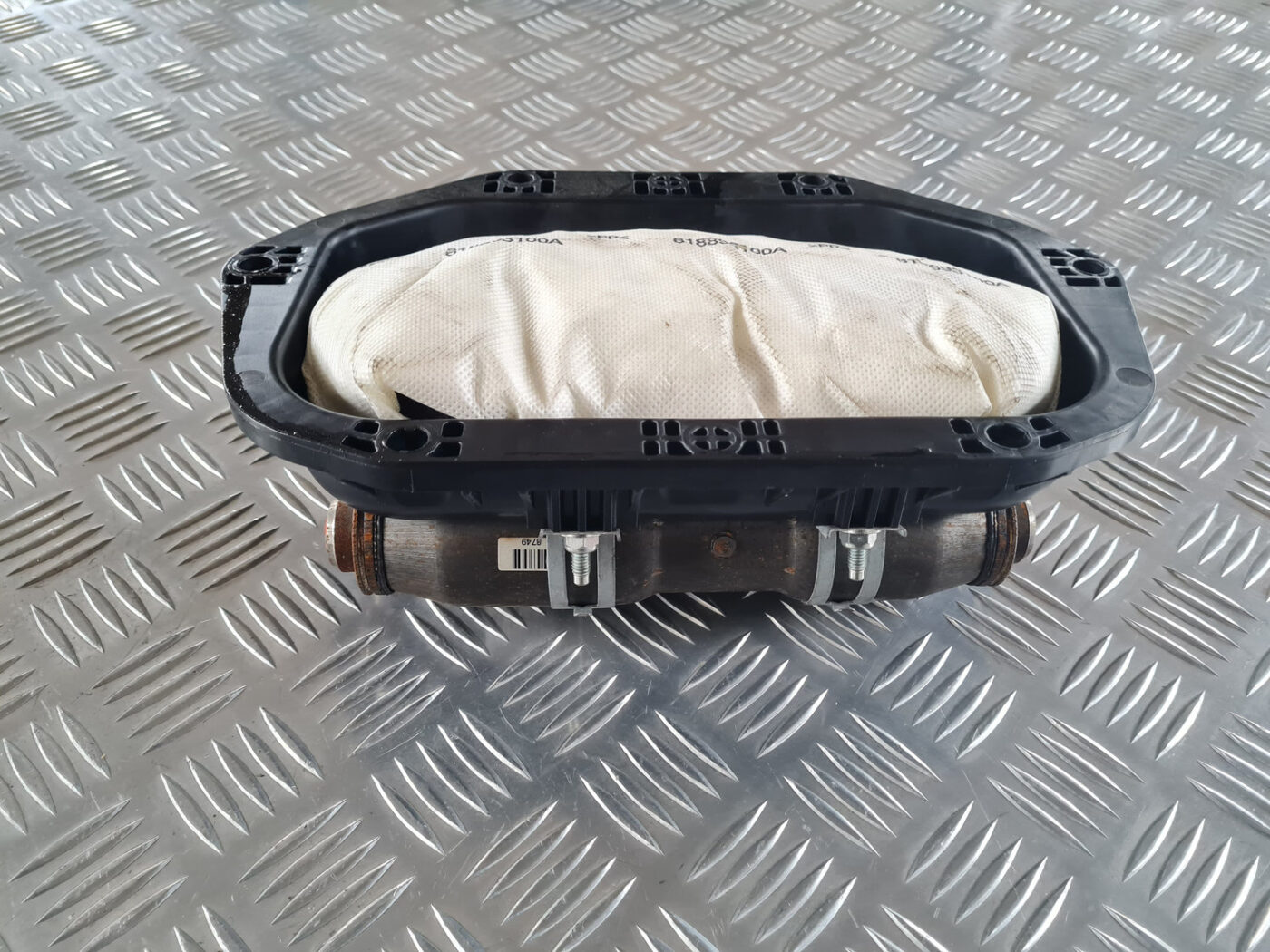 Mērinstrumentu paneļa drošības spilvens priekš OPEL INSIGNIA 2010 6 Mērinstrumentu paneļa drošības spilvens priekš OPEL INSIGNIA 2010