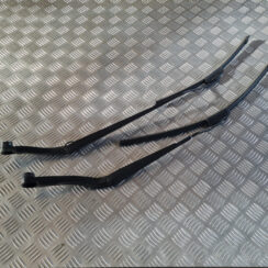 Vējstikla slotu turētāju komplekts priekš OPEL INSIGNIA 2010