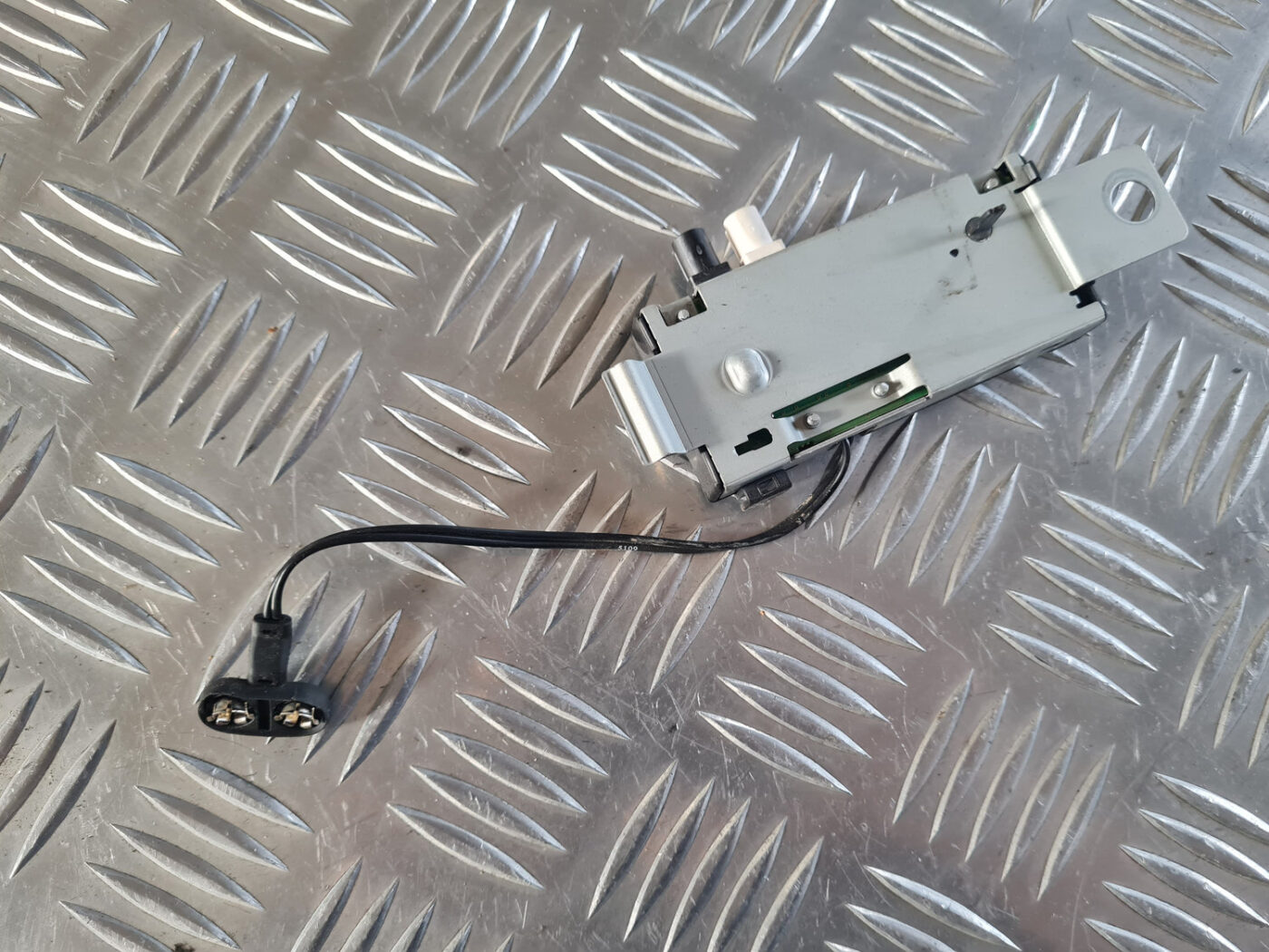 Antenas pastiprinātāja bloks priekš OPEL INSIGNIA 2010