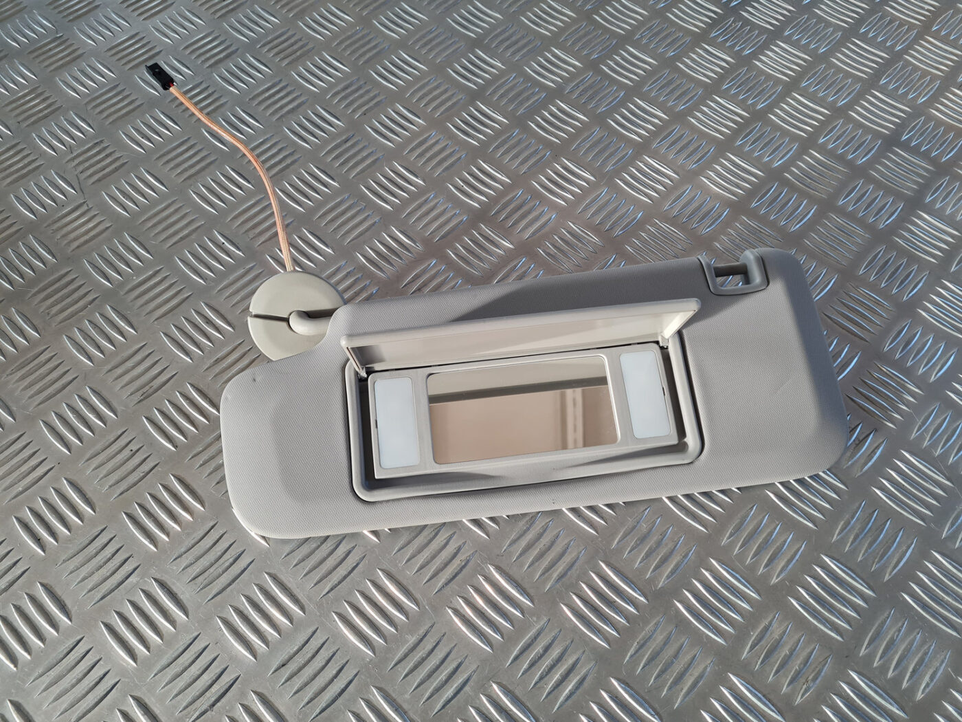 Saules aizsargs priekš OPEL INSIGNIA 2010 2 Saules aizsargs priekš OPEL INSIGNIA 2010