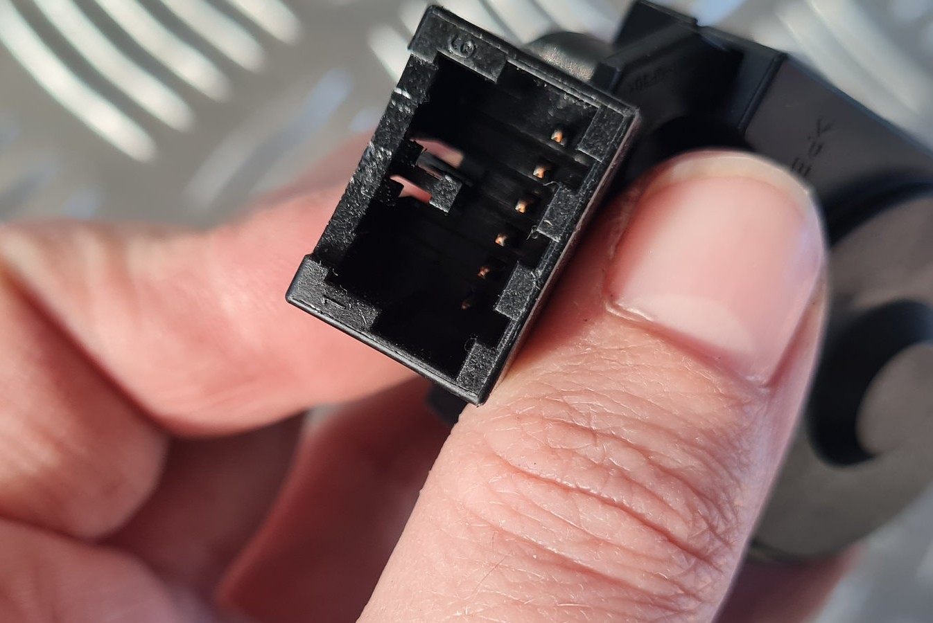 Aizdedzes slēdzenes kontakti priekš OPEL INSIGNIA 2010 3 Aizdedzes slēdzenes kontakti priekš OPEL INSIGNIA 2010