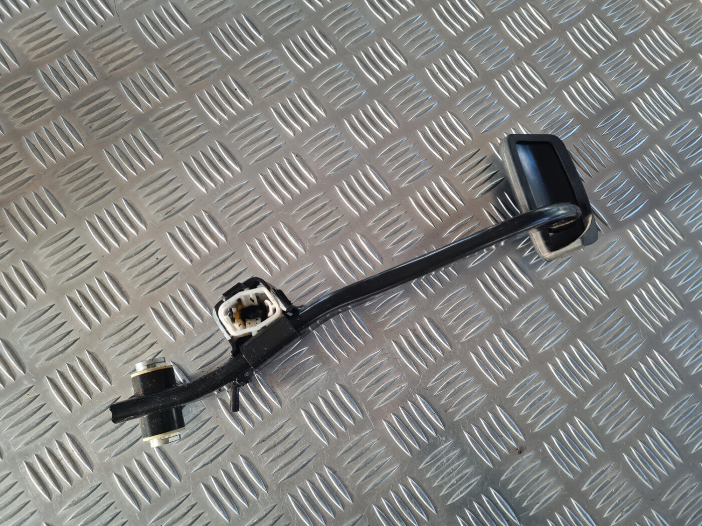 Bremžu pedālis priekš OPEL INSIGNIA 2010 2 Bremžu pedālis priekš OPEL INSIGNIA 2010