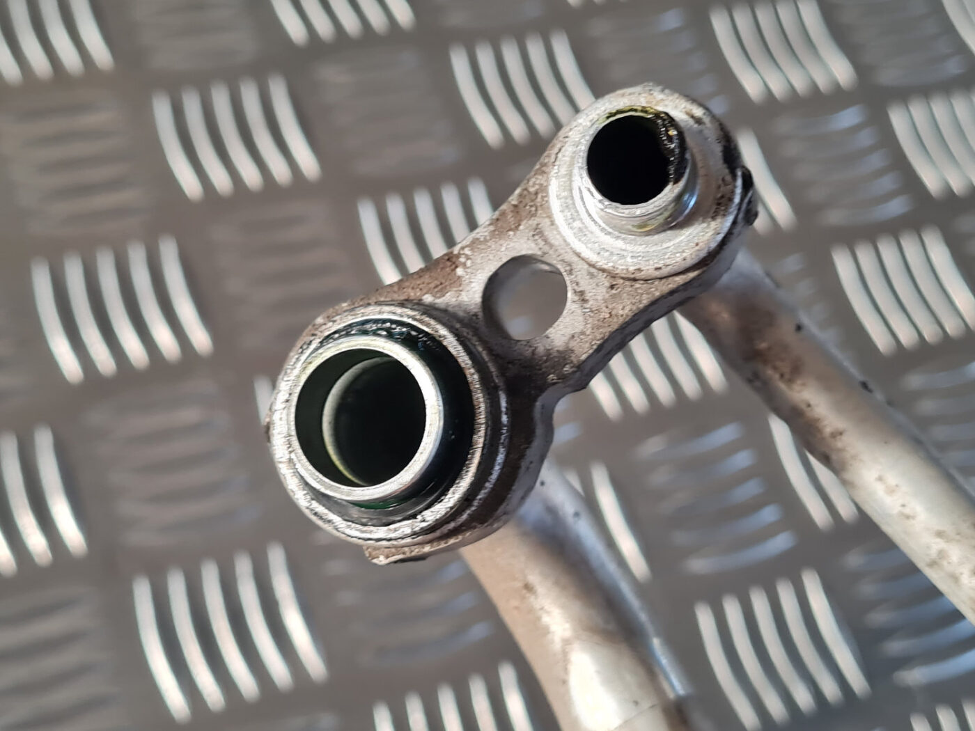 Gaisa kondicioniera caurule priekš OPEL INSIGNIA 2010 5 Gaisa kondicioniera caurule priekš OPEL INSIGNIA 2010