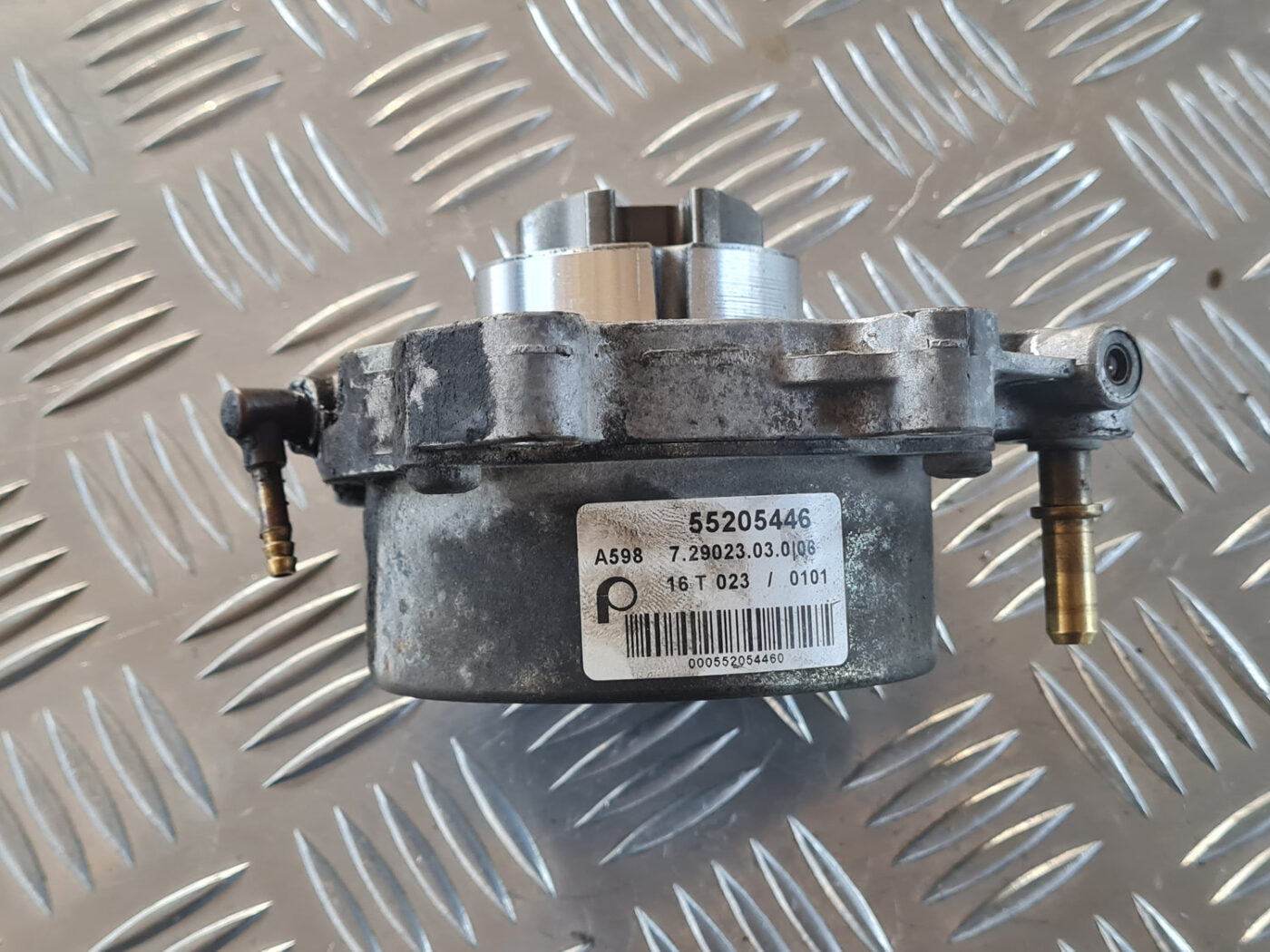 Vakuuma sūknis priekš OPEL INSIGNIA 2010