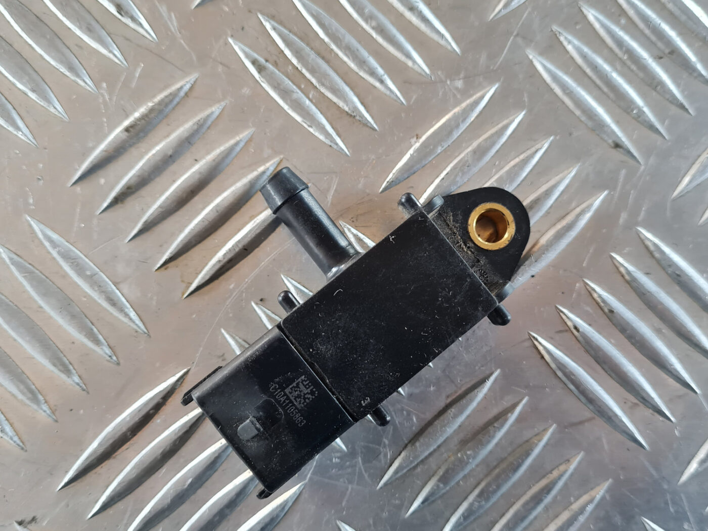 Izplūdes gāzu spiediena sensors priekš OPEL INSIGNIA 2010 3 Izplūdes gāzu spiediena sensors priekš OPEL INSIGNIA 2010