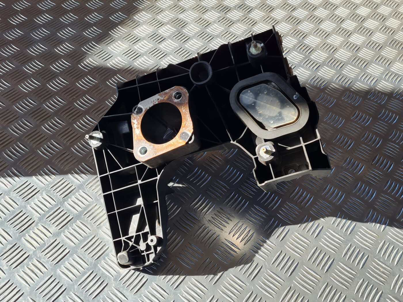 Bremžu pedāļa kronšteins priekš OPEL INSIGNIA 2010 3 Bremžu pedāļa kronšteins priekš OPEL INSIGNIA 2010