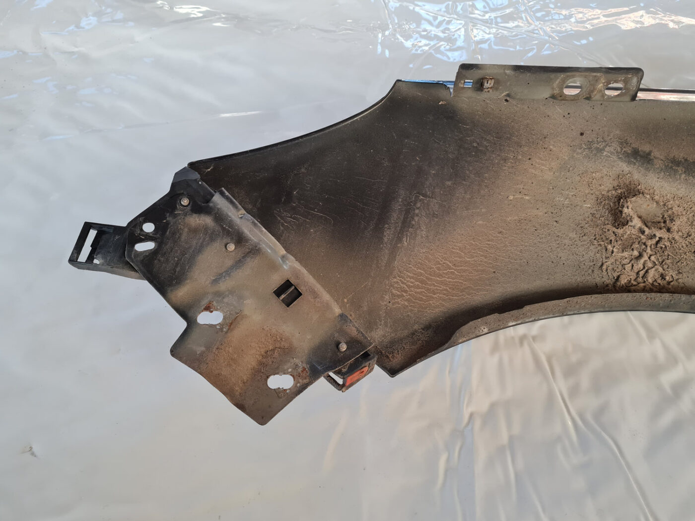 Priekšējais labais spārns priekš OPEL INSIGNIA 2010 8 Priekšējais labais spārns priekš OPEL INSIGNIA 2010