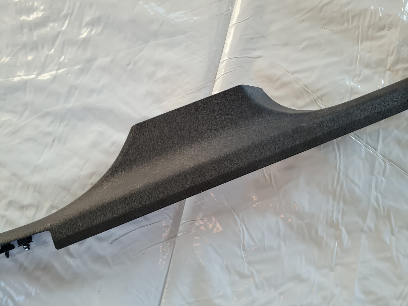 Sliekšņa laba uzlika priekš OPEL INSIGNIA 2010 11 Sliekšņa laba uzlika priekš OPEL INSIGNIA 2010