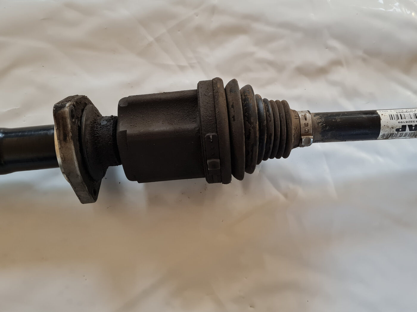 Pusass priekšēja labā priekš OPEL INSIGNIA 2010 5 Pusass priekšēja labā priekš OPEL INSIGNIA 2010