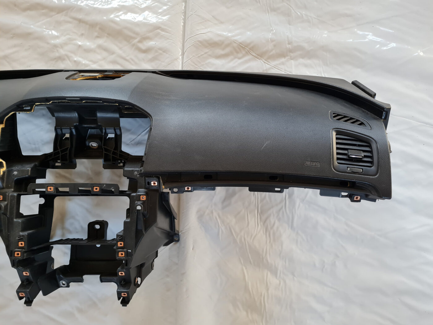 Mērinstrumentu panelis priekš OPEL INSIGNIA 2010 9 Mērinstrumentu panelis priekš OPEL INSIGNIA 2010