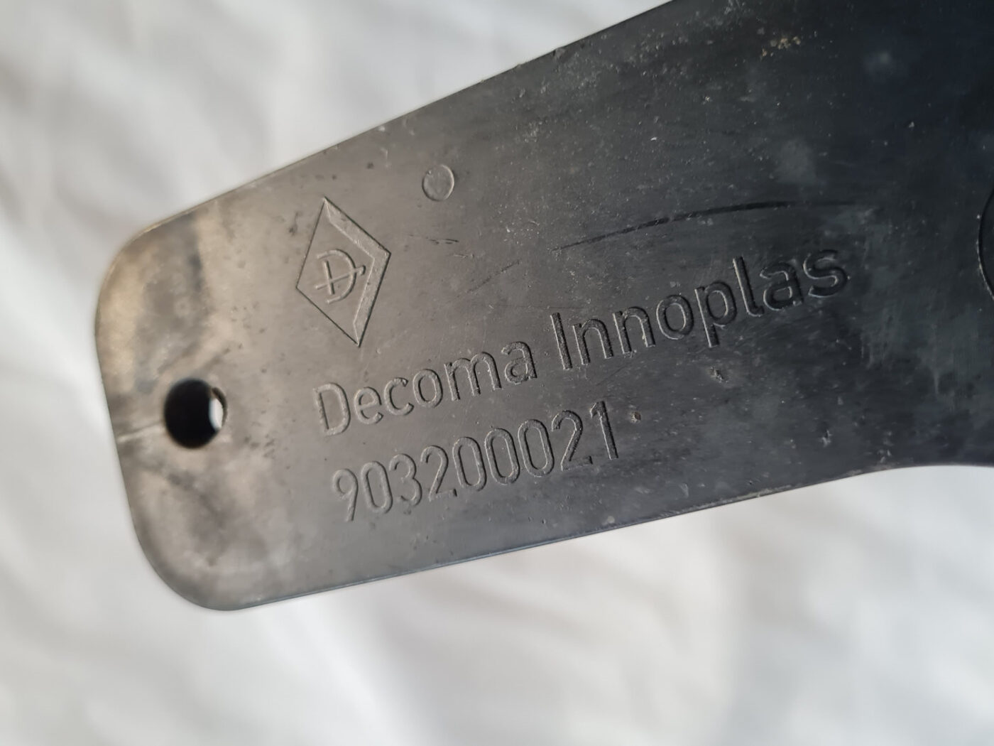 Priekšēja bufera aizsargs priekš OPEL INSIGNIA 2010 4 Priekšēja bufera aizsargs priekš OPEL INSIGNIA 2010