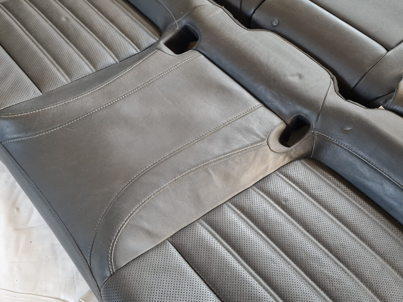 Aizmugurējais sēdeklis priekš OPEL INSIGNIA 2010