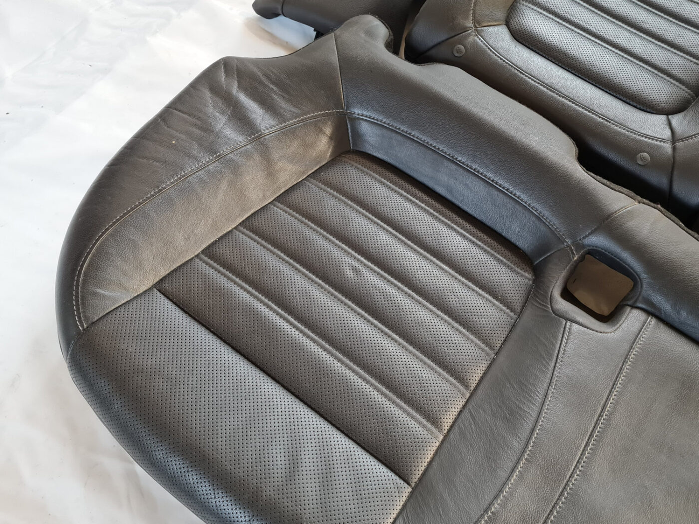 Aizmugurējais sēdeklis priekš OPEL INSIGNIA 2010